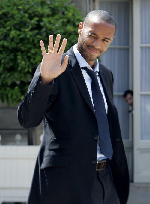 ������ͷǰ���