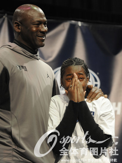 �ǵ���ϯѧУ����� ���շ���Ͷ��������ҵ