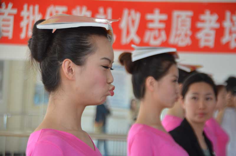 �����̬-2013��5��7�գ���ʮ����ȫ�˻Ὺ���ڼ����׽�佱����ѵ�����ع⡣