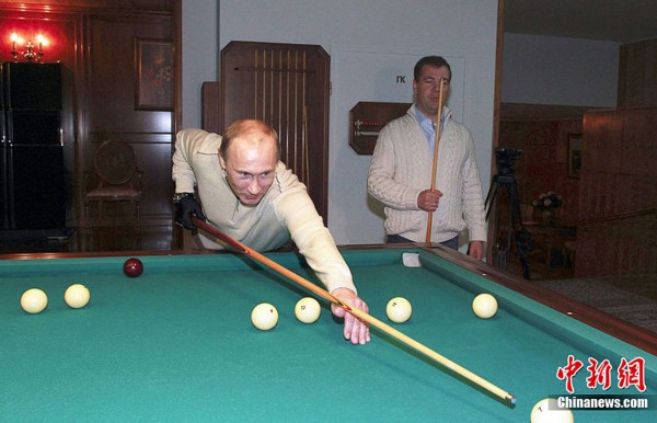 2010�~12��5��A�ɥ��Xù���`�α��w���N�һP�`�z���ʦb�`�Ωx��|��A�~�v���E����x�y�ޯ�C