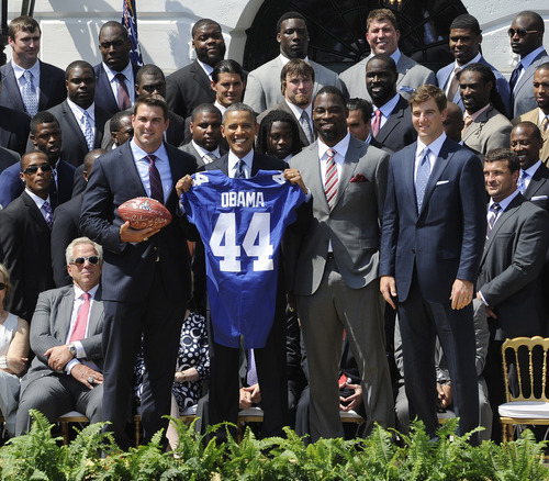 2012�~6��8��A�b���ꭺ���ز��y�ծc�n��W�A�����`�ζ��ڰ��]�e�ƥ��G�^�|������¾�~���V�y�]NFL�^�`�M�ɡ��W�ŸJ���a�x�ì����H���æX�v�d���C�b2012�~2��5���|�檺������²Ĥ@�~�P�ɨơX�X����¾�~���V�y�`�M�ɤ��A�ì����H���Գӷs�^�����R��̶�Ĺ�o���W�ŸJ���C�s�ت��O�� �i�x�� 