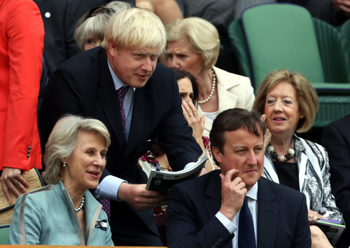 2012�~7��8�� �A�^�ꭺ�ۥd���ۡ]�e�ƥk�^�M�۴��������j�̴��P�������]�Z�ƥ��^�b�ݥx�W�[�ݤ��ɡC����A�b2012�~�ť����n���y���}�ɨk��M�ɤ��A��h���O�w�ǹ�}�^�����q�̡C �s�ت��o�]�����^