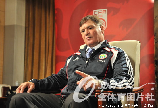 �й��������������������ǣ�Jose Antonio Camacho�����ܲɷã������й����˶���٩٩��̸��