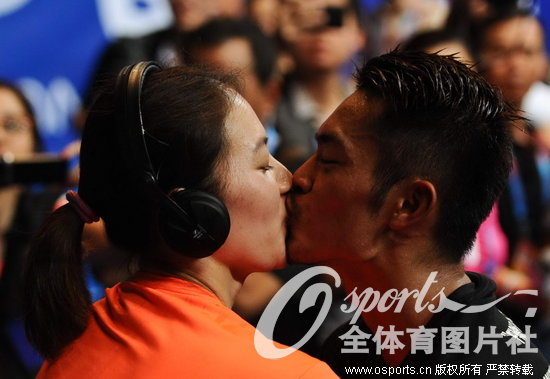 2013~811Abs{i檺2013~@ɦФyAɨkMɤAӦȿv]˰hɡALܫaCӦZLŻu˧kdl§ڡCOsports|Ϥ v@~ YT