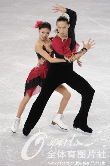 2009��2��5�գ��й������ھ����壯١���ڼ��ô��¸绪���е�2009����ʻ����Ĵ��޻��������������гɹ�����˫�˻��ھ������ô���϶ű�/����ɭ�����ƣ��й���һ������ŵ�/������е�����