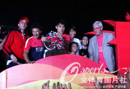 ��ͼ�����ݺ�����ǹڹھ� ���˧�ǻ����������С�5��