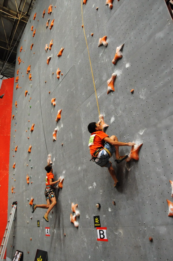 �˶�Ա�ھ����С����������� ��ϼ����