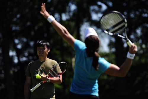 ����ǰ���󡱡������ȵ��ɷ�ɽ�������ġ��й����ɷ򡱡������������ϻ��������У���ɽ������Ϥ�����ϣ������������������ģ����޾�ϸ������2012��7��24�գ���ɽ�������׶ؽ�����ͬ����ѵ������ս������ʼ���׶ذ��˻ᡣ�»��������ϣ����