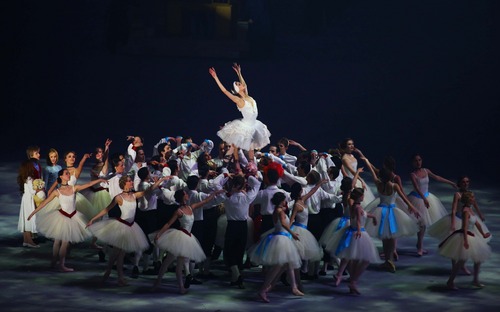 ��Ա�ڱ�Ļʽ�ϱ��ݡ��»�����߹�����