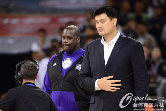 �������M�����A���E��