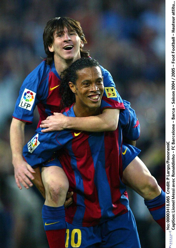 2004�~�A���觹����ҭ��q�A���ɪ��pù���w�g�O�@�ɪM�a�x�A�W�ʥ@�ɡA�ӱ����X�T�f�A�u�O��B���p�Ѥ~�A�W�����g�ǡA���pù�o��o�Ӥp�����R���[�A��H�˦p�S�̡C�Ӧb�ܱo��Үg������ٸ��Z����]���F�F��pù���P�E�����C�Ϭ�2004-2005�ɩu���ڶ�ù��������Pù�Ǻ��}�����C