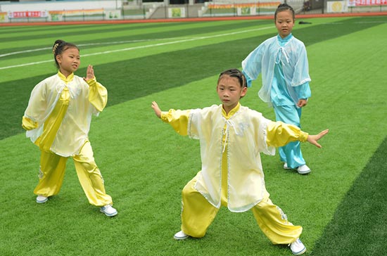 �˶�Ա����ǰ������