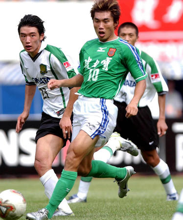 2005賽季，山東魯能再次奪得標王，俱樂部斥資850萬從深圳隊將鄭智招入麾下。