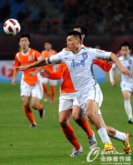 2012賽季，大連阿爾濱以1700萬刷新歷史紀錄，將於大寶從天津泰達買入。