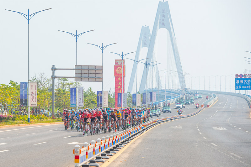 10��22�գ�������ũ�ű�����ʮ�컷���ϵ����ʹ�·���г���չ�����������Ĳ������ڵĽ���