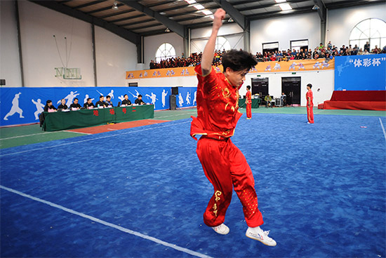 �˶�Ա�ڱ����С�