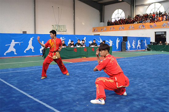 �˶�Ա�ڱ����С�