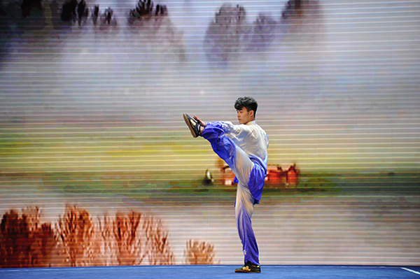 �˶�Ա�ڱ�����