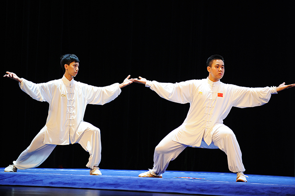 �˶�Ա�ڱ�����