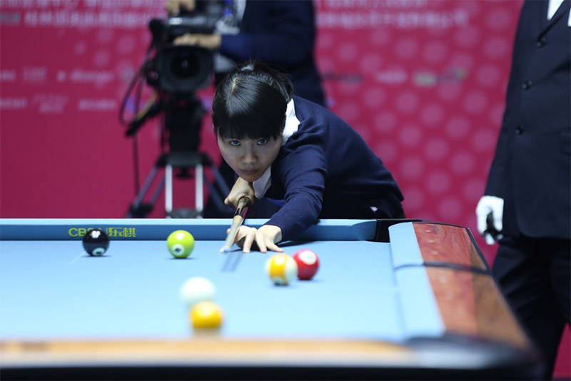 �й���Ա�ڱ�����