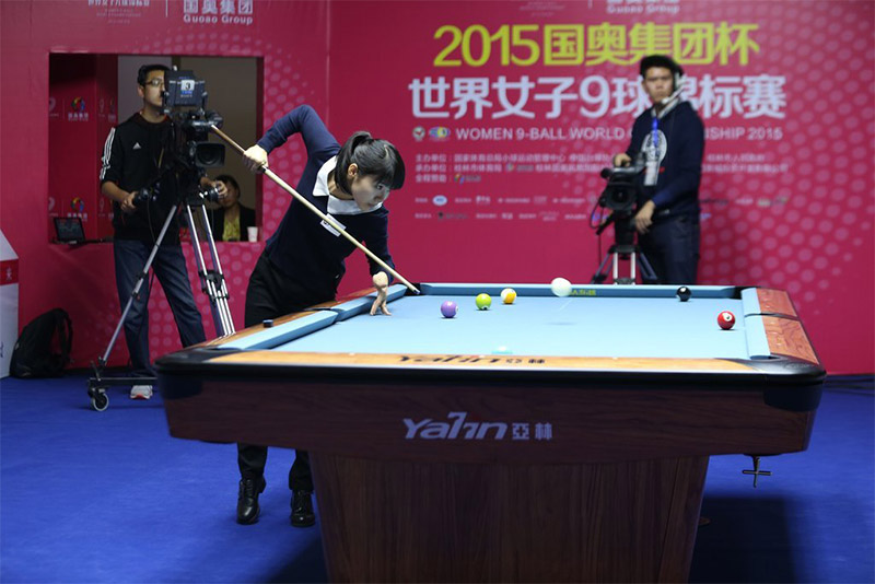 �й���Ա�ڱ�����