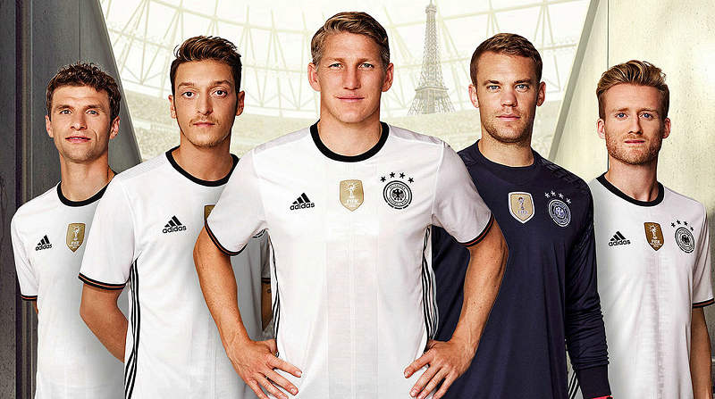 德国队发布2016欧洲杯队服 胸口配世界杯冠军