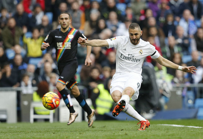 本澤馬門前推射