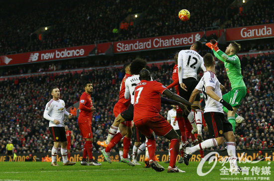 ˫����Ա��ǰ��ս