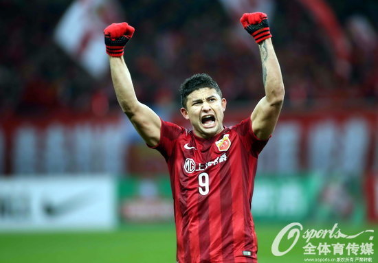 埃尔克森庆祝进球