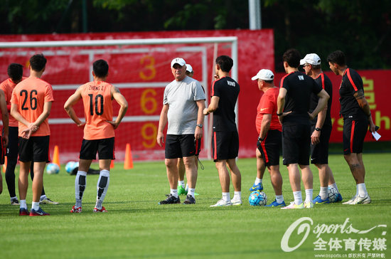 ���ս�ǹ�С����