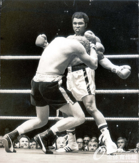 1976�갢����Ľ��ڽ��б���