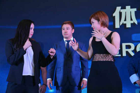 ROAD FC七月战火到长沙 “拳”明星点燃夏日激情