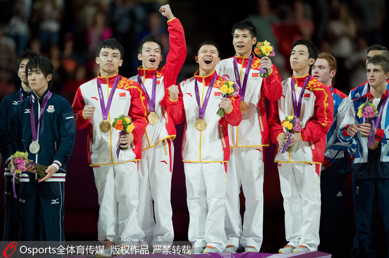 2012年倫敦奧運會男子體操團體決賽，中國隊成功衛冕。（左起：馮喆、郭偉陽、陳一冰、張成龍、鄒凱）