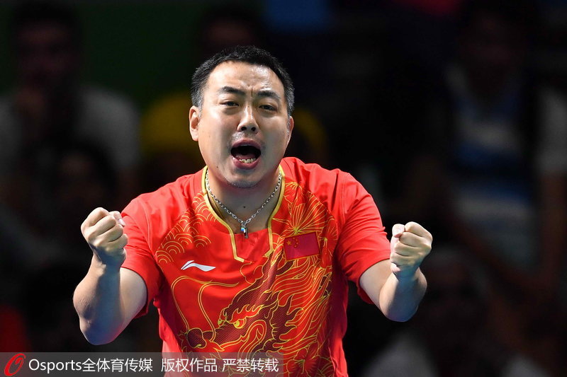 劉國梁振臂高呼