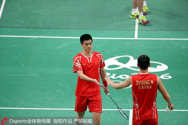 張楠/傅海峰擊掌慶祝