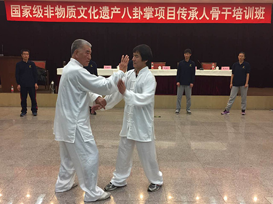 ���Ҽ��������Ļ��Ų���������Ŀ�����˹Ǹ���ѵ�����