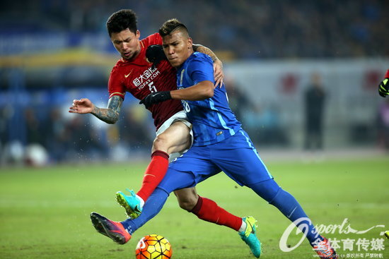 �����M����R��