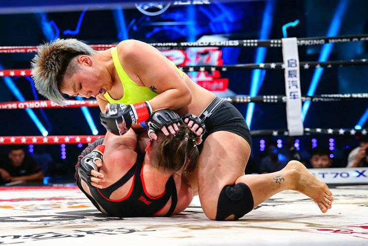 ��̨�����ܾ��12��15�գ����ؾ��ۺϸ񶷹ھ������ڱ������������ؾ����粫�����Ĵ��죬�������ؾ��״��𺳵�½��������Ƶ����CCTV-5����22��00-24��00����ֱ������Ҳ�����ؾ�MMA�ۺϸ�ϵ�����½���ʽ����Ϊ�����ؾ��ۺϸ񶷹ھ�������Ӣ������Ϊ��Kunlun Fight MMA�����׳��������ܾ�骽���ս����˹�工�˵İ�����?�ʴ����ޡ�����ϸ�� 