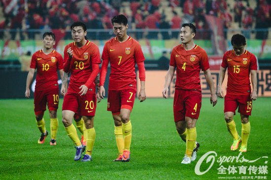 國足隊員失落離場