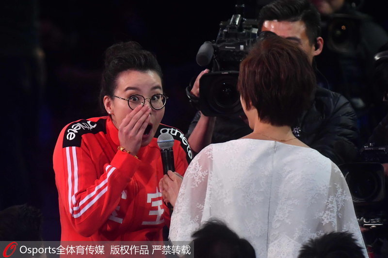 傅園慧現場搞怪主持