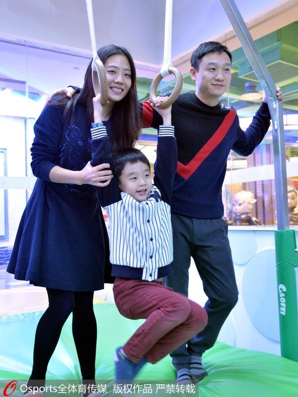 ���������ơ�������������������ϲ�¡����Ƶ��¶�̥��������˫��̥�������ڡ��ְ�ȥ�Ķ�����Ŀ���ߺ��������һ���ջ������ܵܣ�����һ��5�ڵ��Ҹ������ʵ������Ľ��