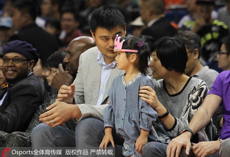 Ҧ����Ҷ���й���̳��ߵ�һ�Է��ޣ�Ů��Ҧ����Ŀǰ�Ѿ�6�꣬����֮��һ�𿴱����ĳ���͸¶���������Ҹ���