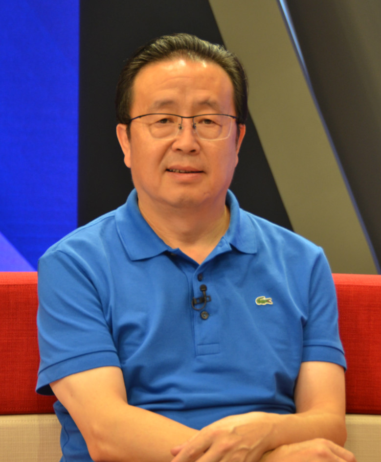 嘉宾介绍: 范广升 国家体育总局社会体育指导中心主任,党委书记