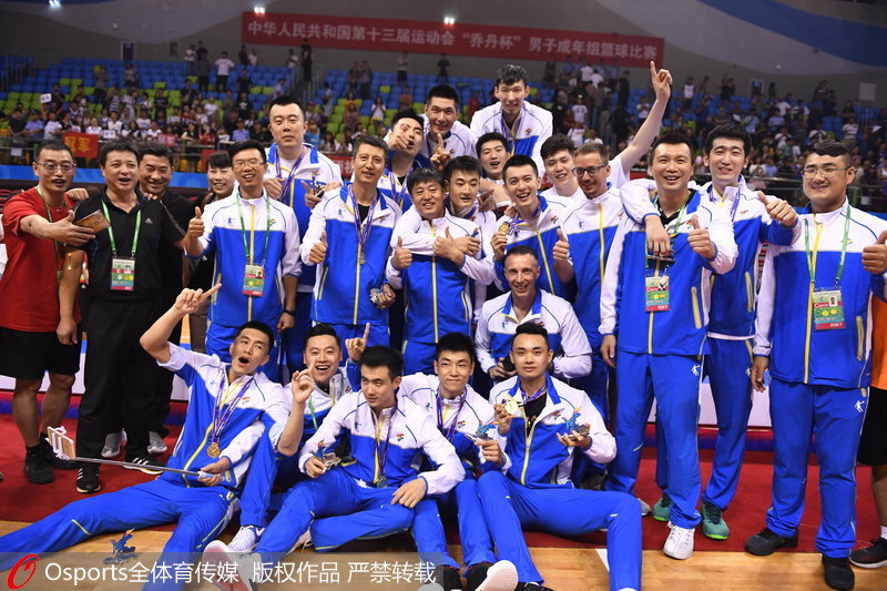 高清：遼寧78-61擊敗新疆 首奪全運會男籃冠軍
