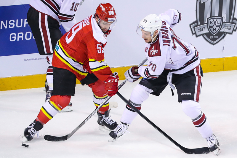 KHL駱嘉貢獻賽季首球 昆侖鴻星主場3-1裡加迪納摩【2】