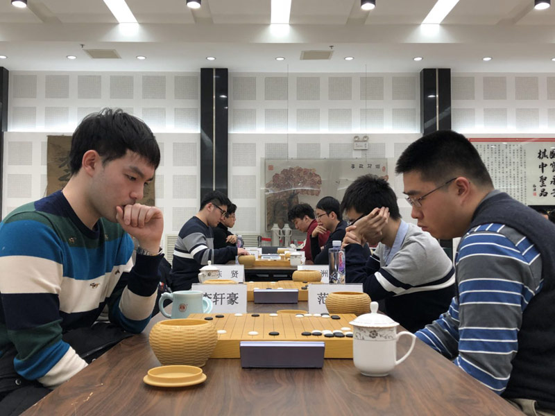 ������VS������