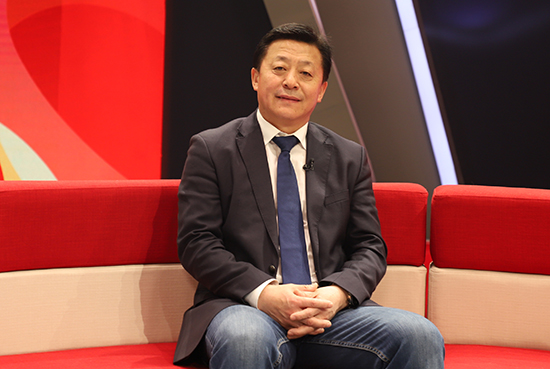 國家體育總局局長助理、黨組成員，中國足協黨委書記杜兆才作客人民網訪談間