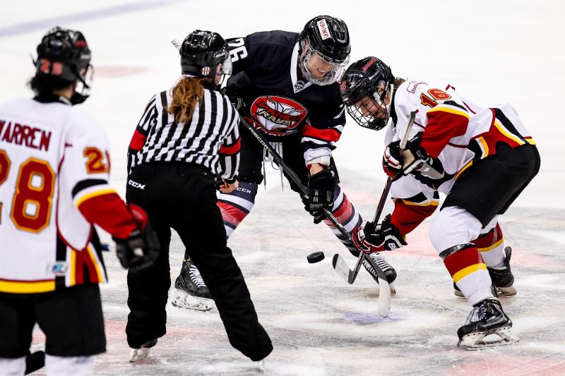 CWHL趙啟男打進首球 萬科陽光2-6負卡爾加裡【2】