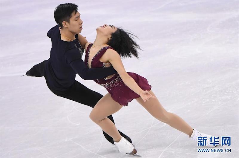 2月14日，中國選手隋文靜（右）韓聰在比賽中。
