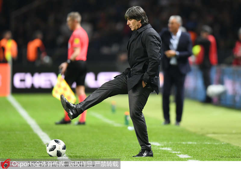 高清:友谊赛德国0-1负巴西 巴西终结德国22场